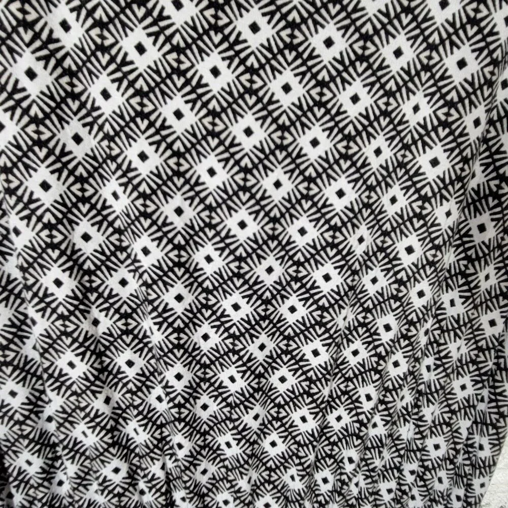 Old Navy Women Dress Extra Large XL Slip Black White Geometric GEO65XE - Picture 6 of 12